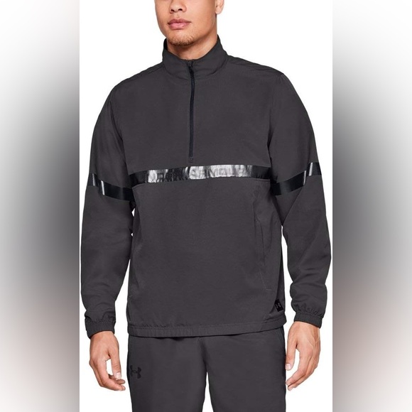 Under Armour NWT Men's woven 1/2 zip pullover windbreaker XL athletic casual - Picture 2 of 8